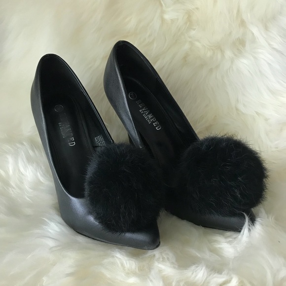 Revamped by Sirens Black Pompom Pumps, Size 7 - Picture 2 of 6